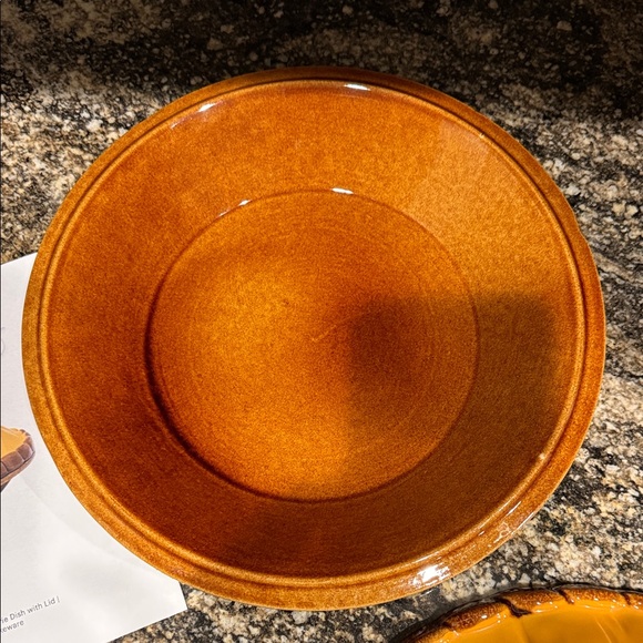 Pumpkin-Shaped Ceramic Serveware with Lid - Picture 2 of 9